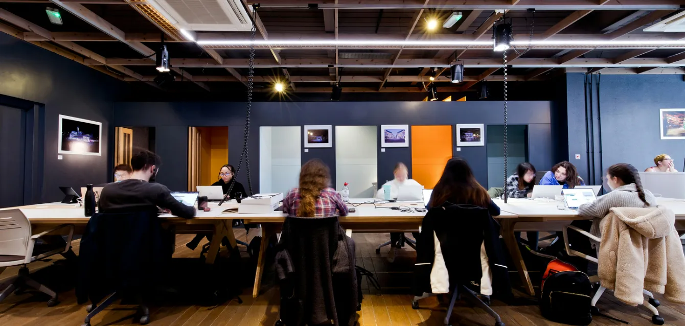 Featured image for Tendencias de IA generativa: moldeando el futuro del negocio