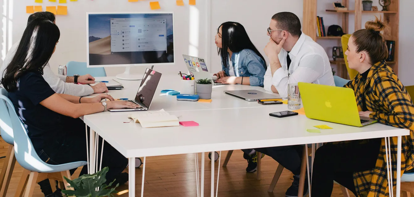 Featured image for Kontextuelle KI: Verbesserung der Customer Journey in Echtzeit