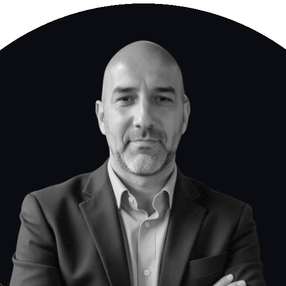 David Macías — CEO & Co-Founder · AIOS Center